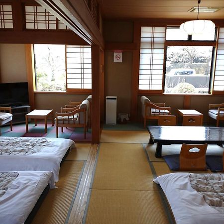 Nishimiyasou Hotel Фуджикавагучико Екстериор снимка
