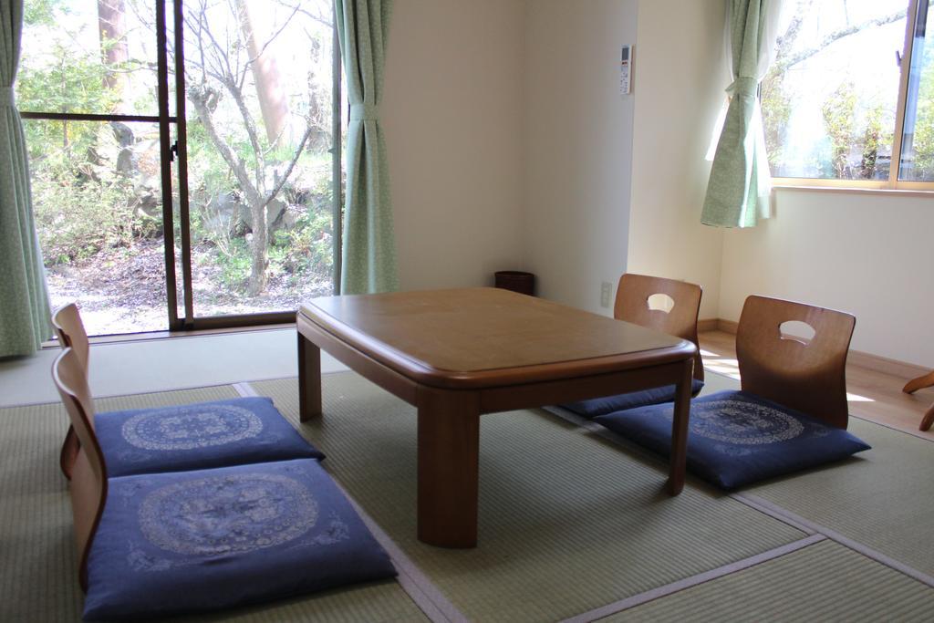 Nishimiyasou Hotel Фуджикавагучико Екстериор снимка
