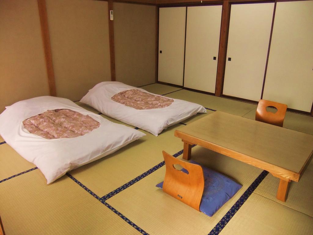 Nishimiyasou Hotel Фуджикавагучико Екстериор снимка