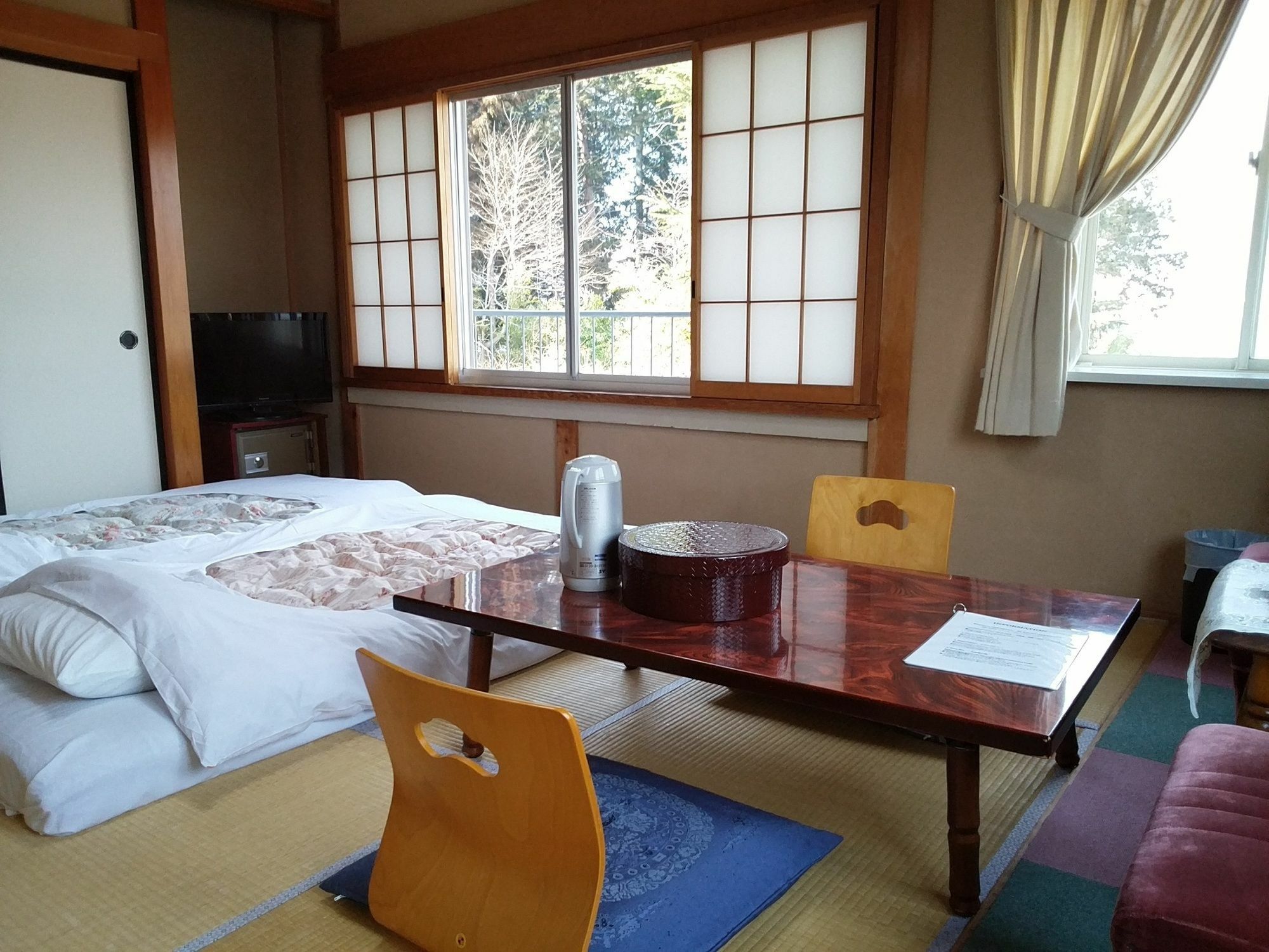 Nishimiyasou Hotel Фуджикавагучико Екстериор снимка